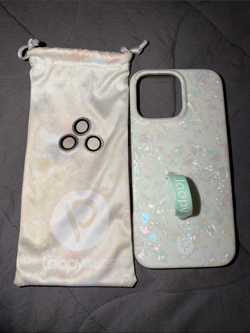 iphone 16 Pro Max Loopy Case Iridescent Pearl with Mint Loopy Holder